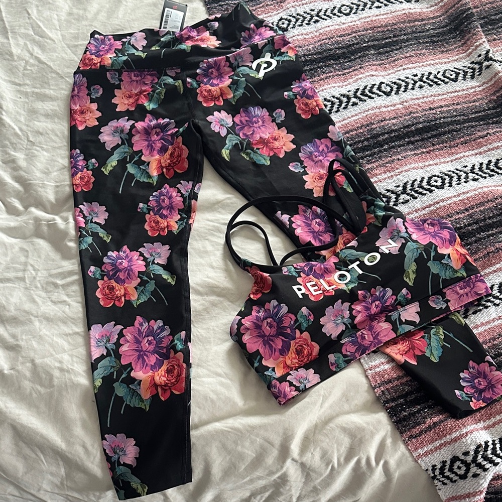 Peloton Floral Leggings & Sports Bra Set - NWT